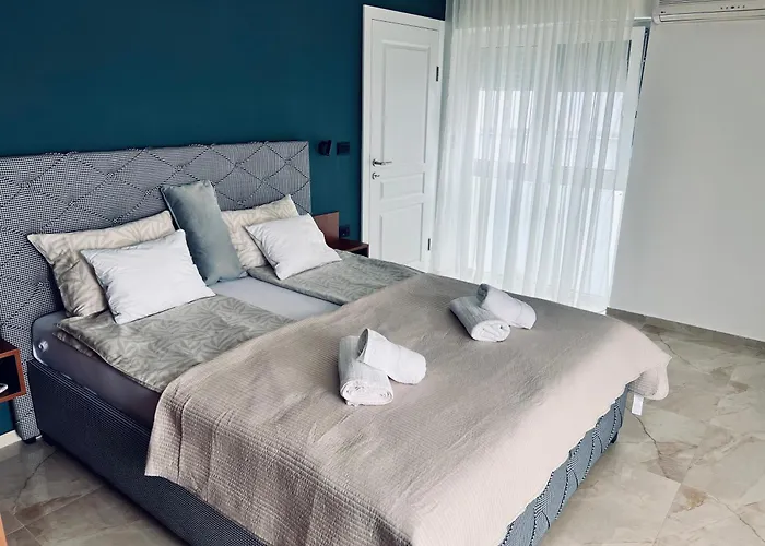 Апартаменты Lucid 1 *